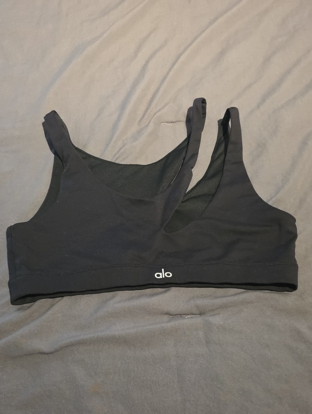 ALO  Black Peak Asymmetrical Sports Bra